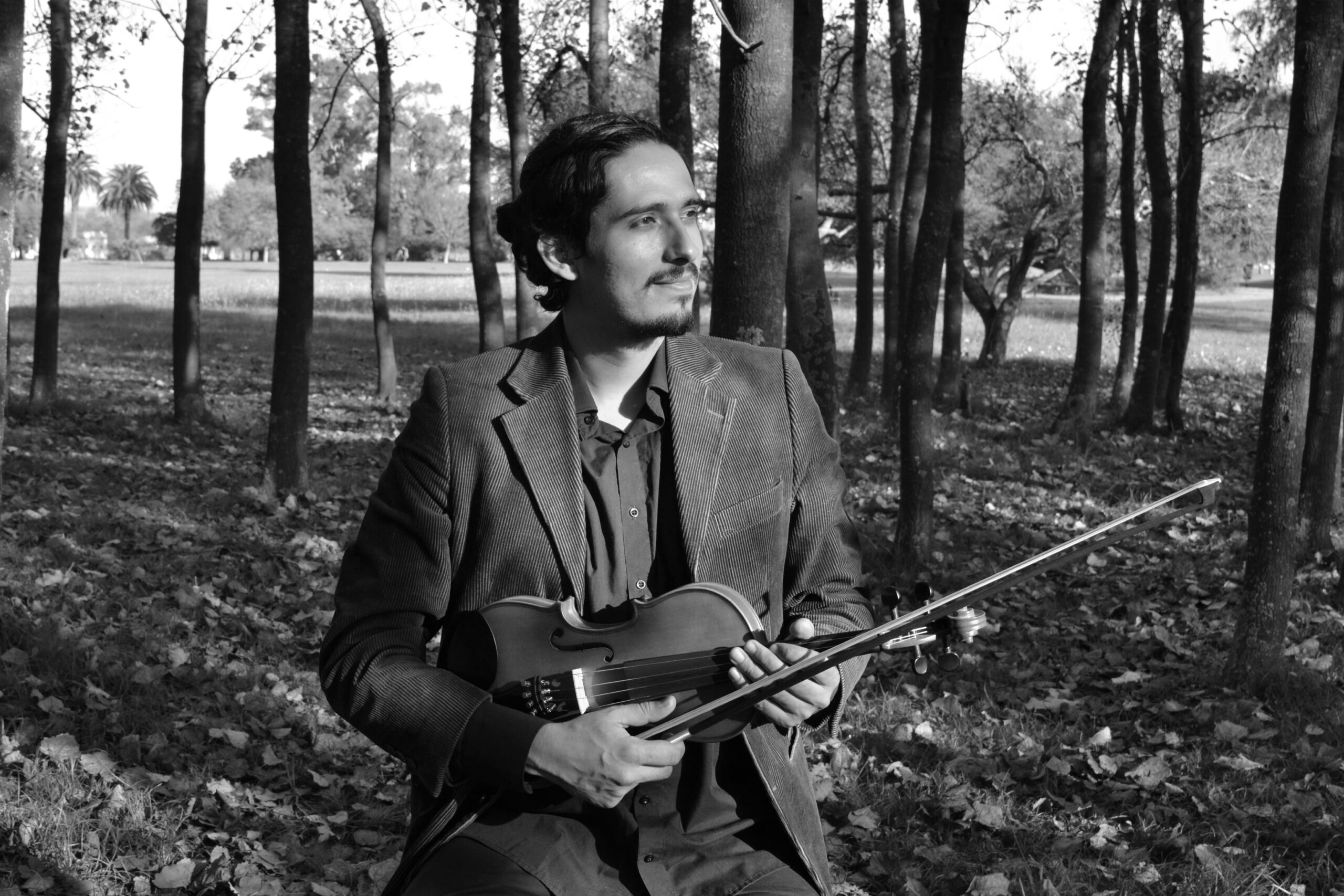 Retrato del compositor y artista sonoro Alvaro Ardila, fundador de Affeti Sound